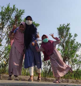 Baju anak muslim perempuan